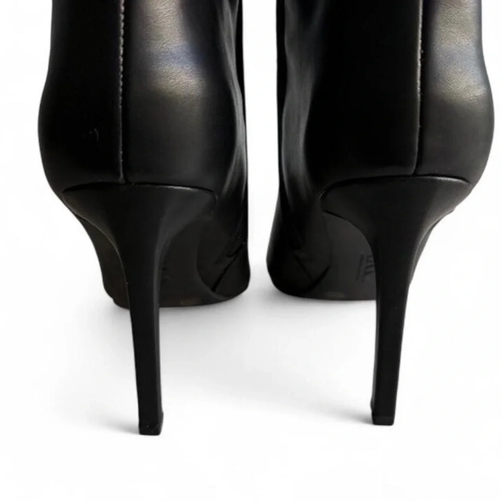 I.N.C. International Concepts Women's Black Saiqa Grommet Knee High Boots 6M